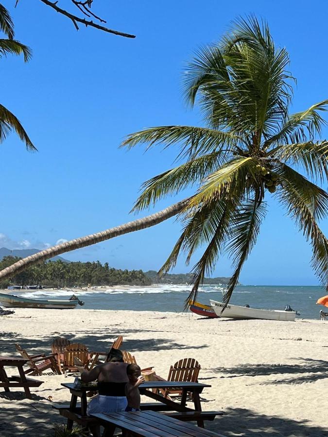 Palm Beach Hostal Guachaca Kültér fotó